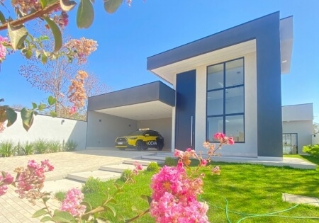 Casa em Condomínio Fechado